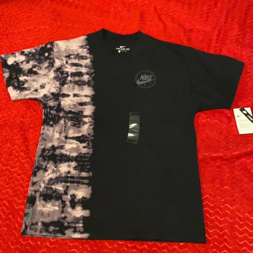 Nike T-shirt